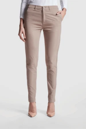 Aura Pantalon Clasico Corte Chino Mujer